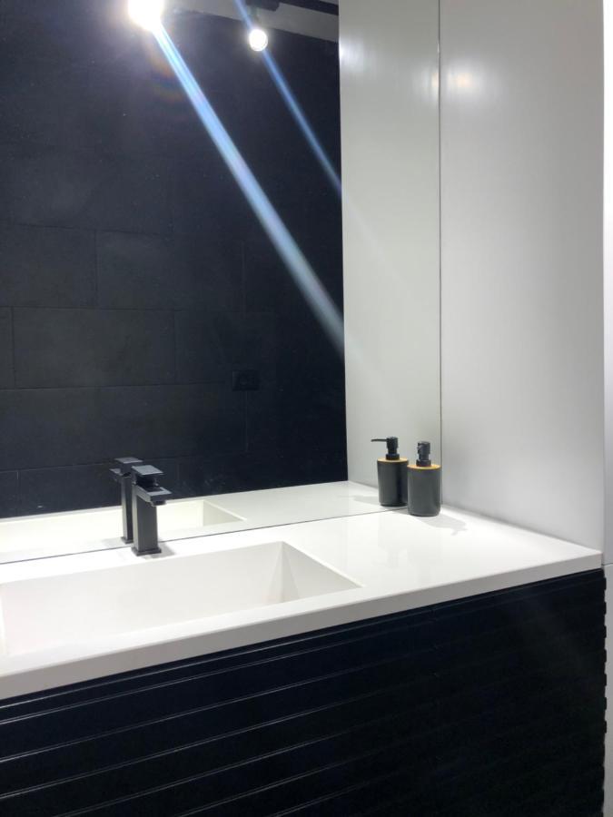 טיראנה The Laurels - City Center Apartment מראה חיצוני תמונה