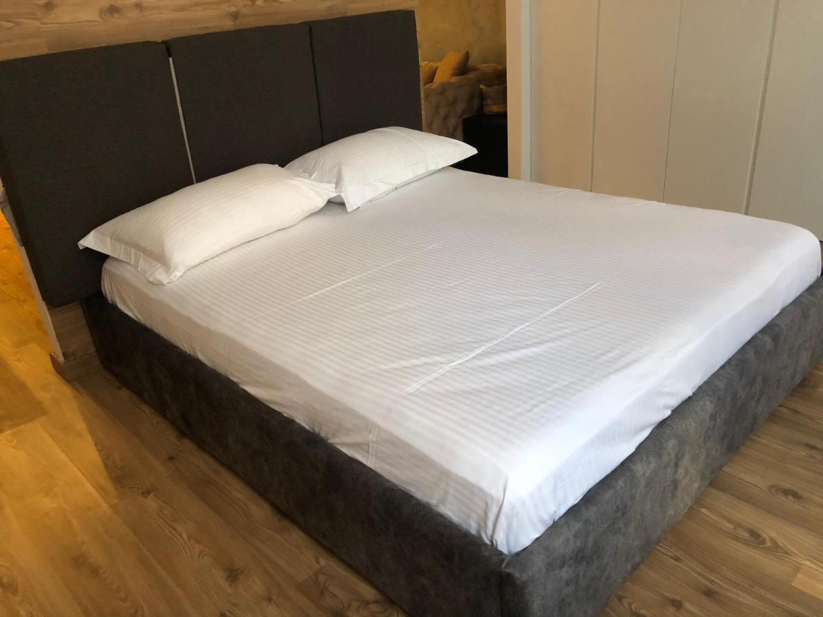 טיראנה The Laurels - City Center Apartment מראה חיצוני תמונה